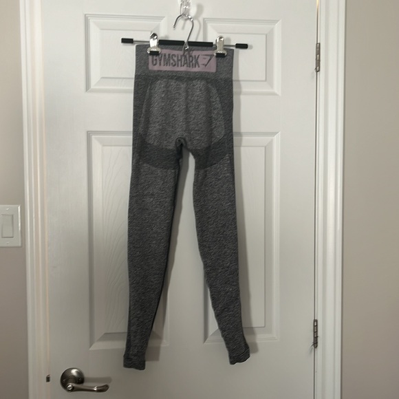 Grey gymshark leggings - Picture 2 of 2